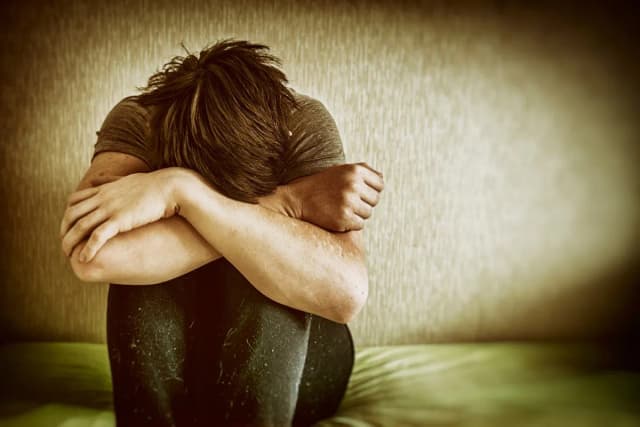 Jak pomóc nastolatkowi z depresją i nie przegapić ważnych sygnałów Jak pomóc nastolatkowi z depresją i nie przegapić ważnych sygnałów